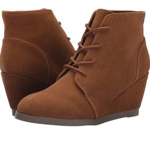 NWT Madden Girl Domain Wedge Booties